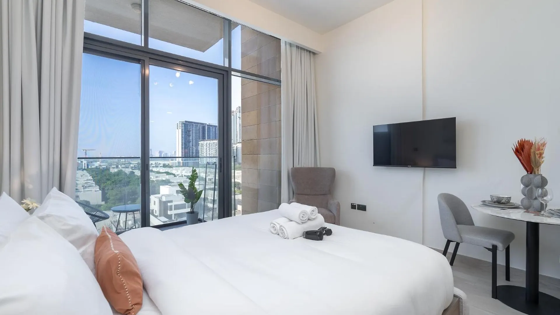 Modern Sophistication - A Dream Studio Dubai Apartment